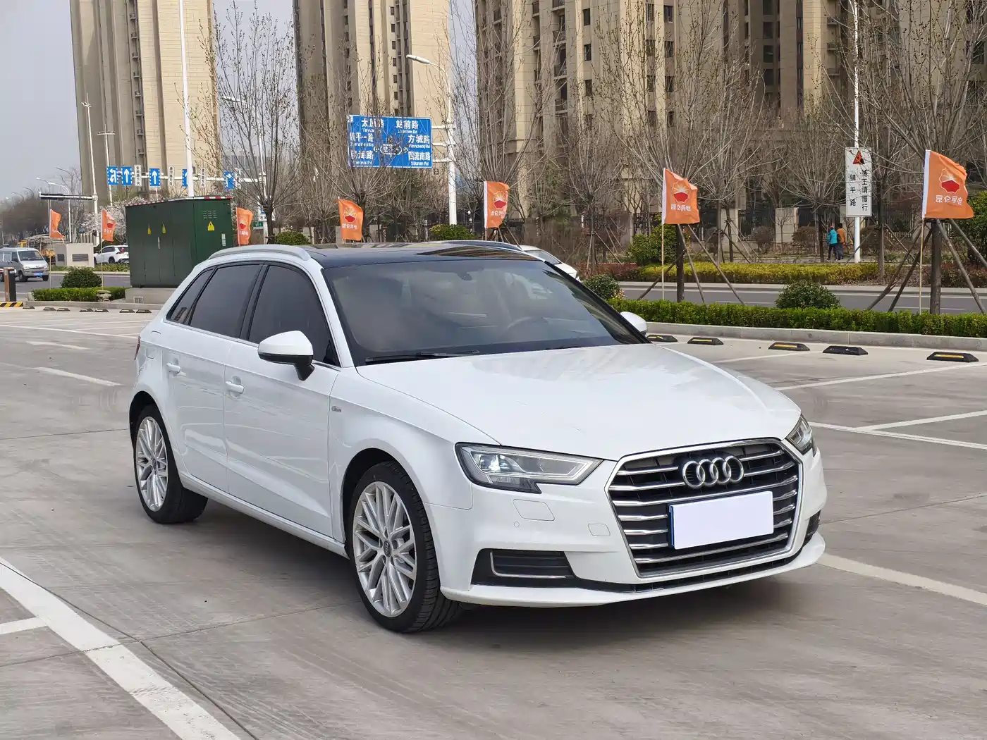 Audi A3 2017 Sportback 40 TFSI Style фото 3