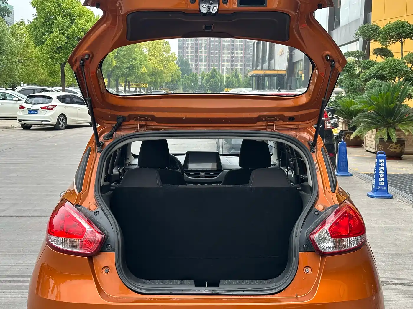 Baojun 310 2017 2016 1.2L Manual Value Edition