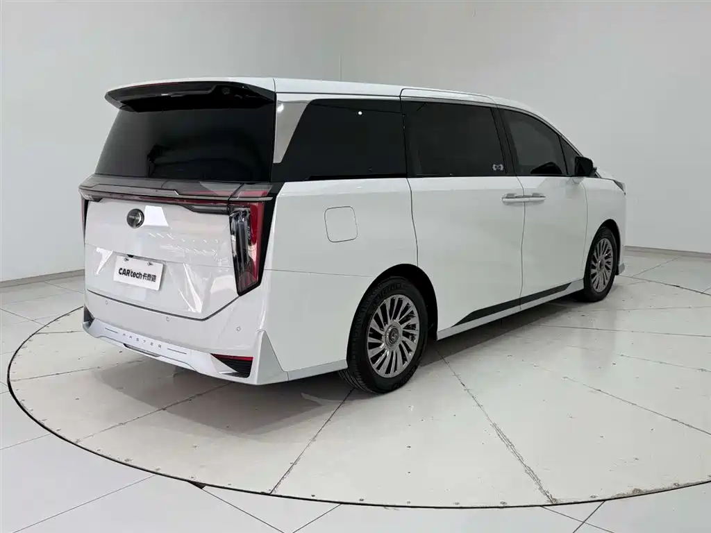 GAC Trumpchi Trumpchi M8 2023 Model Master Series 400T Flagship Edition фото 8