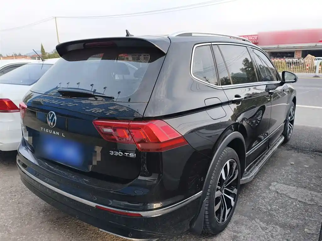 Volkswagen Tiguan L 2021 330TSI Automatic 2WD R-Line Premium фото 27
