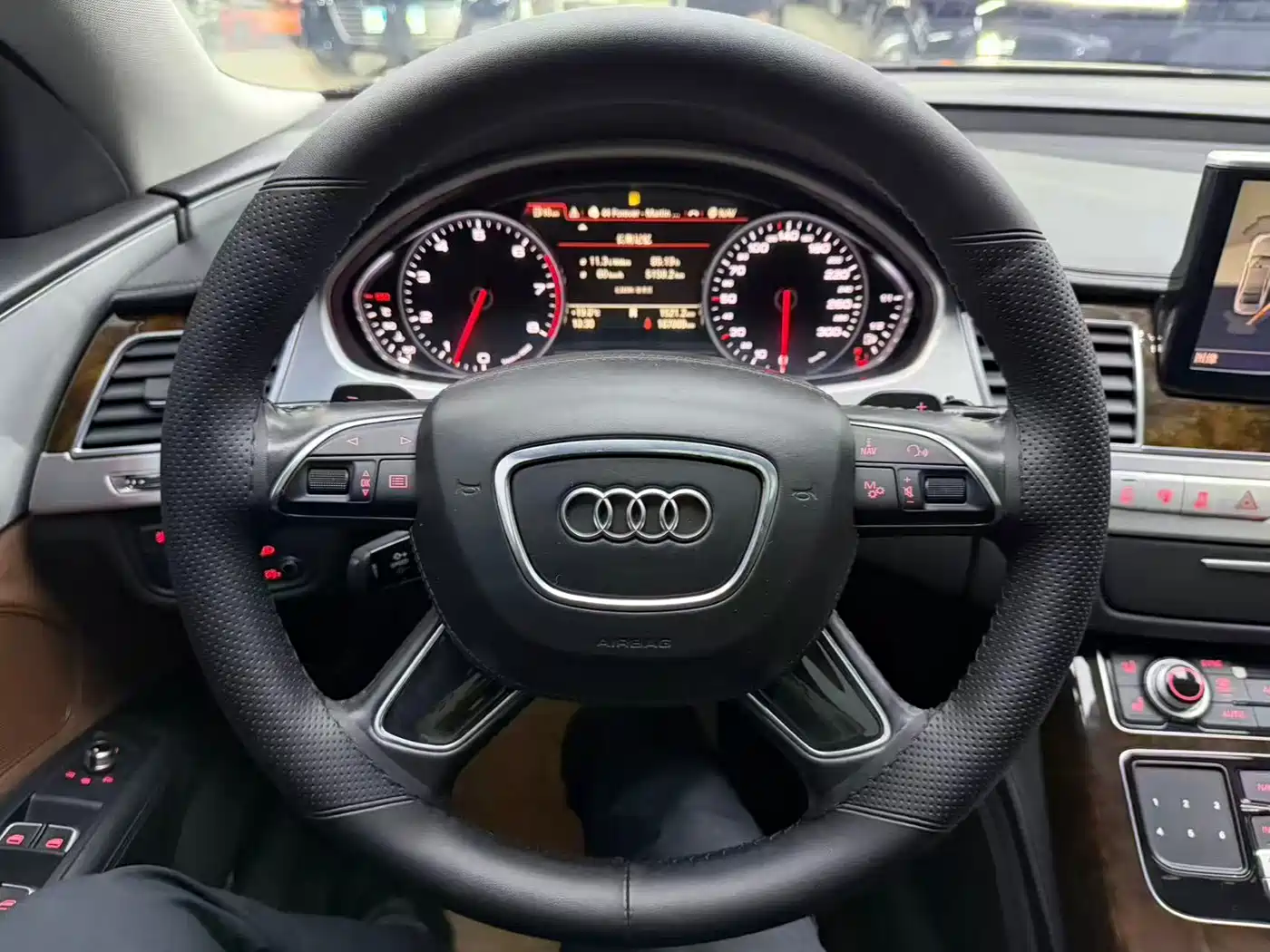 Audi A8 2013 A8L 45 TFSI quattro Luxury фото 13