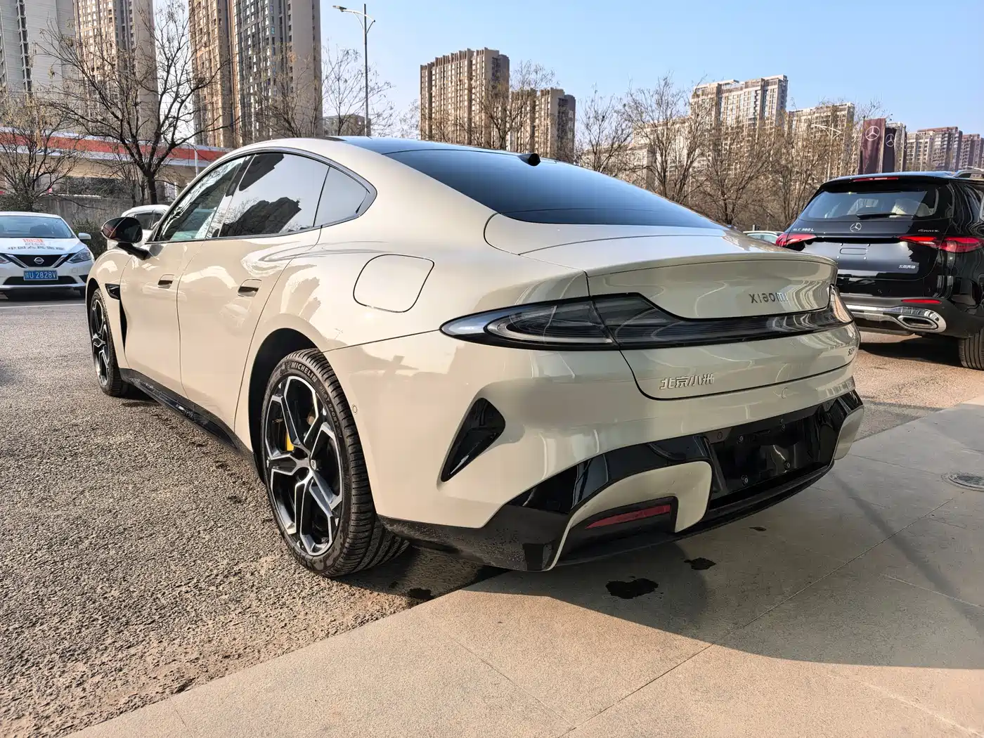 XIAOMI CAR XIAOMI SU7