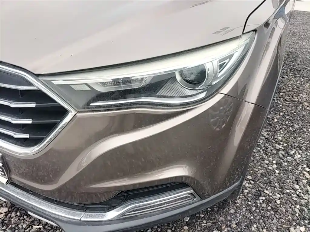 Besturn X40 2018 2017 1.6L Automatic Luxury