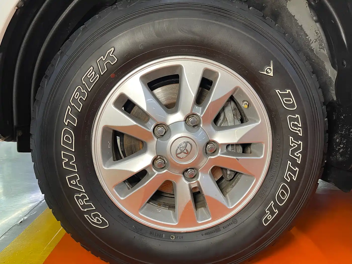 Toyota Land Cruiser 2011 2010 Model 4.0L Automatic VX