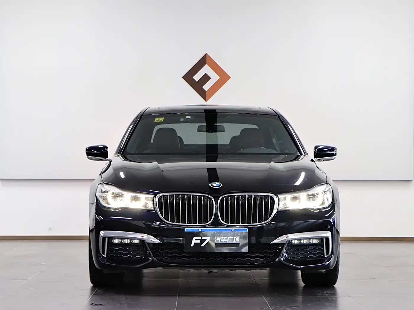 BMW 7 Series 2018 730Li Leading Type M Sport Package фото 2
