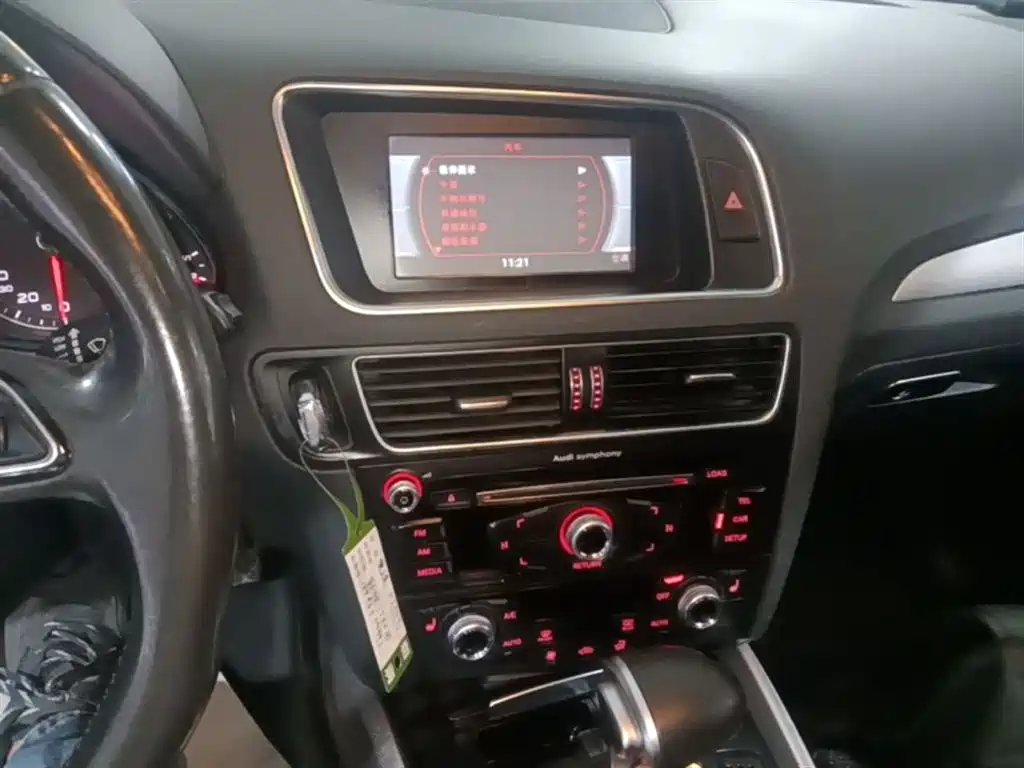 Audi Q5 2015 40 TFSI Technology фото 13