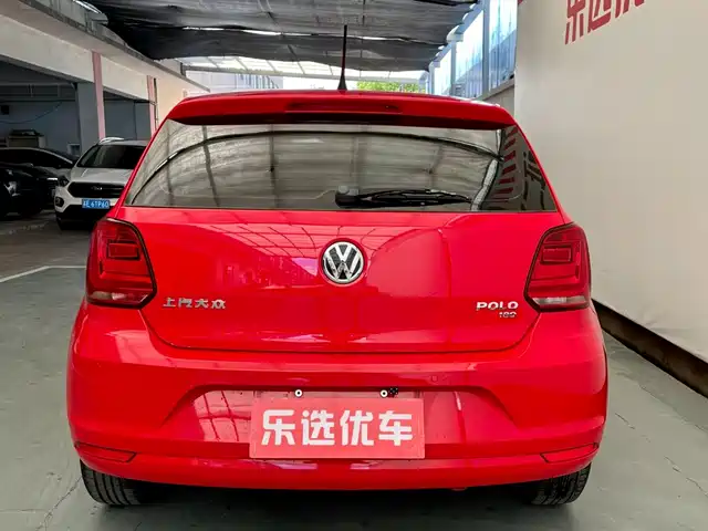 Volkswagen Polo 2016 1.6L Automatic Comfort — фото 4