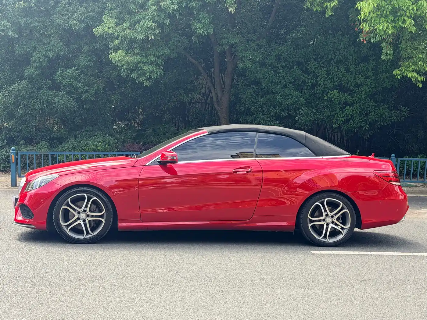 Mercedes-Benz E-Class (Import) 2014 E 260 Convertible Coupe фото 3