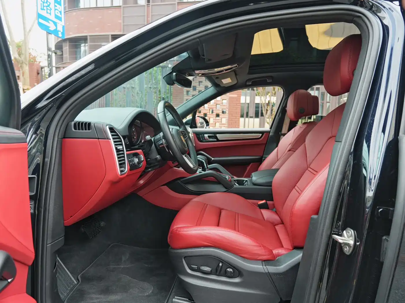 Porsche Cayenne 2023 Cayenne 3.0T Platinum Edition фото 15