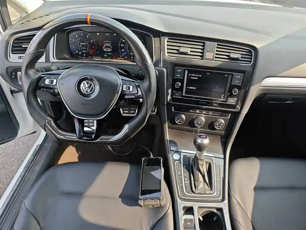 Volkswagen Golf 2018 230TSI Automatic Comfort фото 6