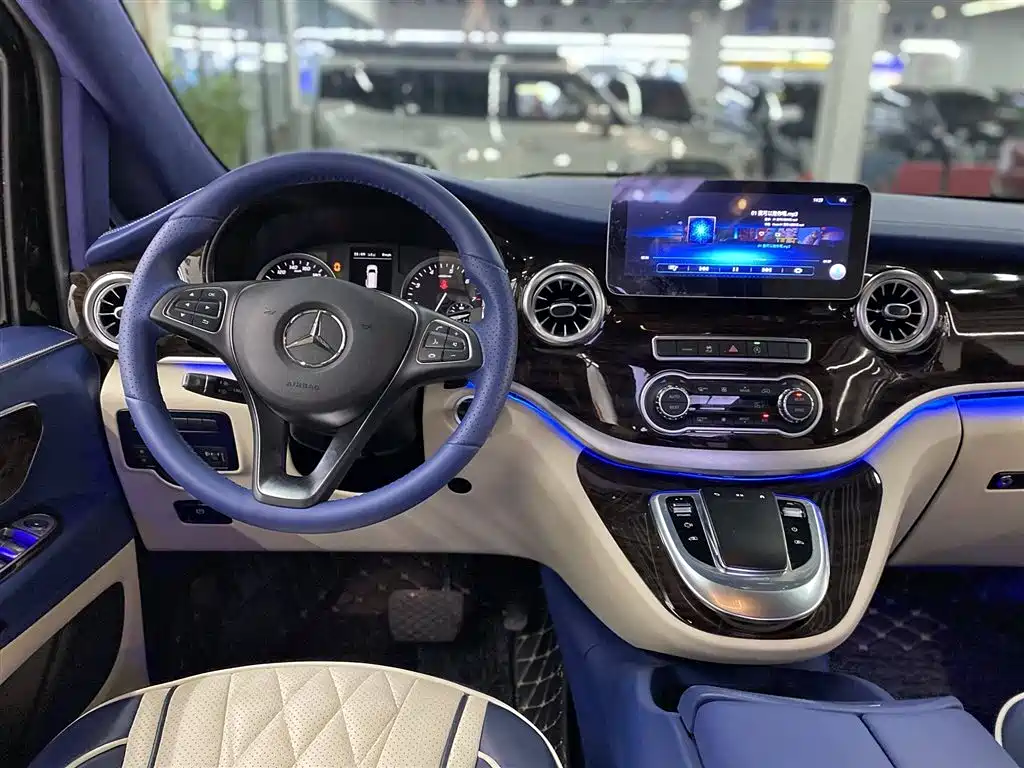 Mercedes-Benz Vito 2021 2.0T Business Edition 7-seater фото 21
