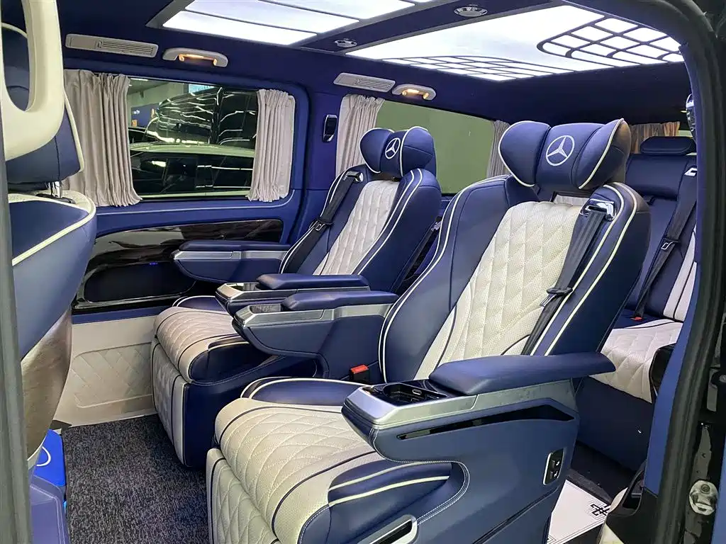 Mercedes-Benz Vito 2021 2.0T Business Edition 7-seater фото 24