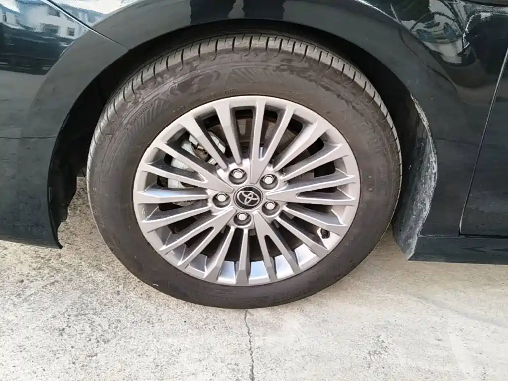 Toyota Camry 2025 2024 2.0GVP Luxury Edition