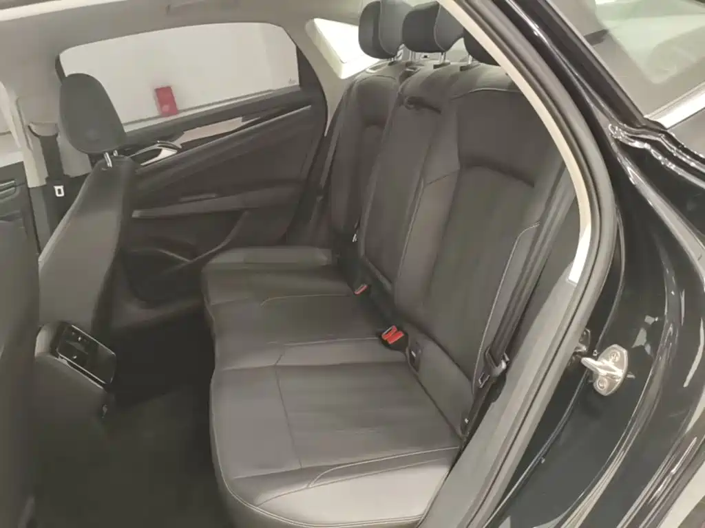 Volkswagen Passat 2025 2024 280TSI Business Edition