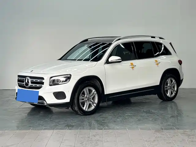 MERCEDES-BENZ GLB