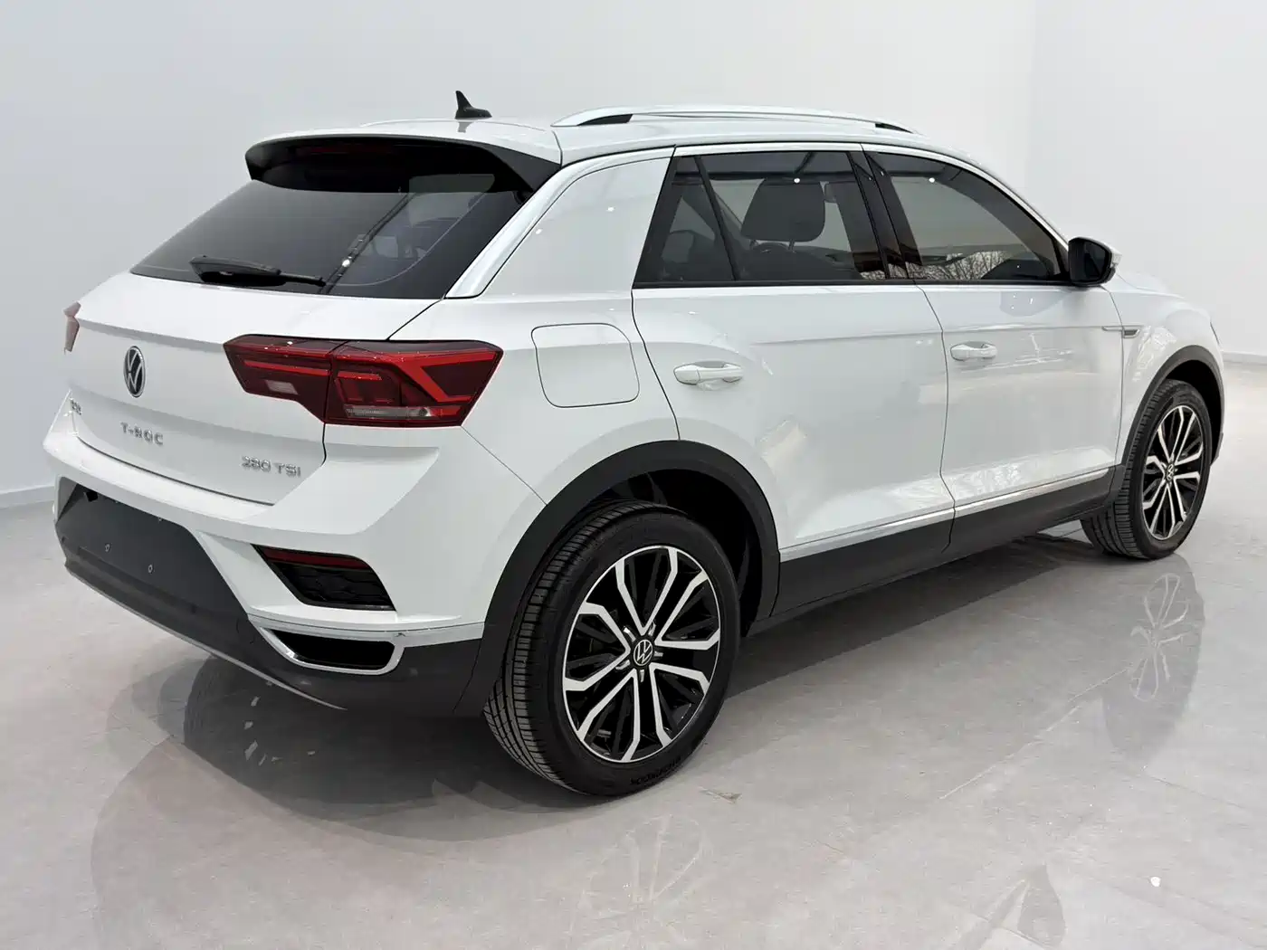 Volkswagen T-ROC 2022 280TSI DSG 2WD Comfort PLUS фото 6