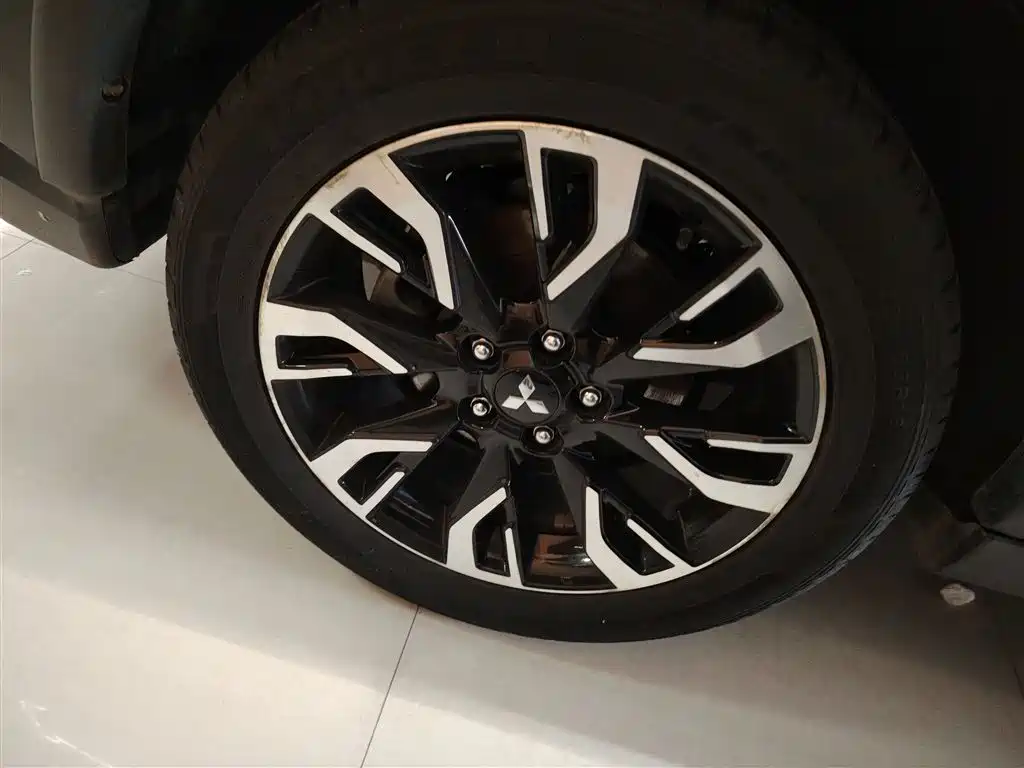 Mitsubishi Outlander 2019 2.0L 2WD Enjoy 5-Seater China VI фото 26