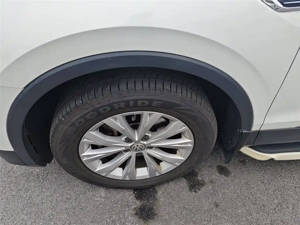Volkswagen Tiguan L 2018 Facelift 330TSI Automatic 2WD Trend Edition фото 25