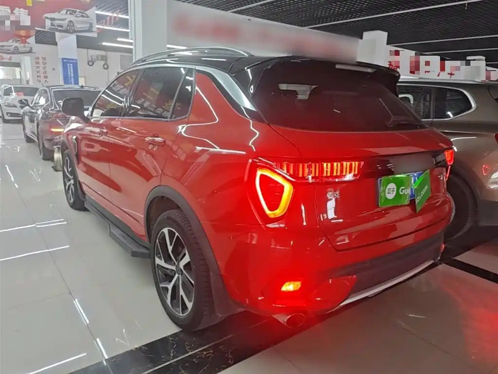 Lynk & Co 01 2019 2.0T AWD Pro Edition China V фото 5