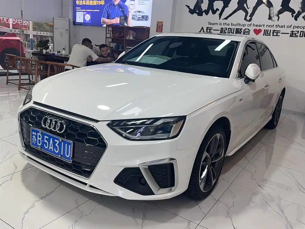 Audi A4L 2020 40 TFSI Fashion Dynamic Edition фото 2