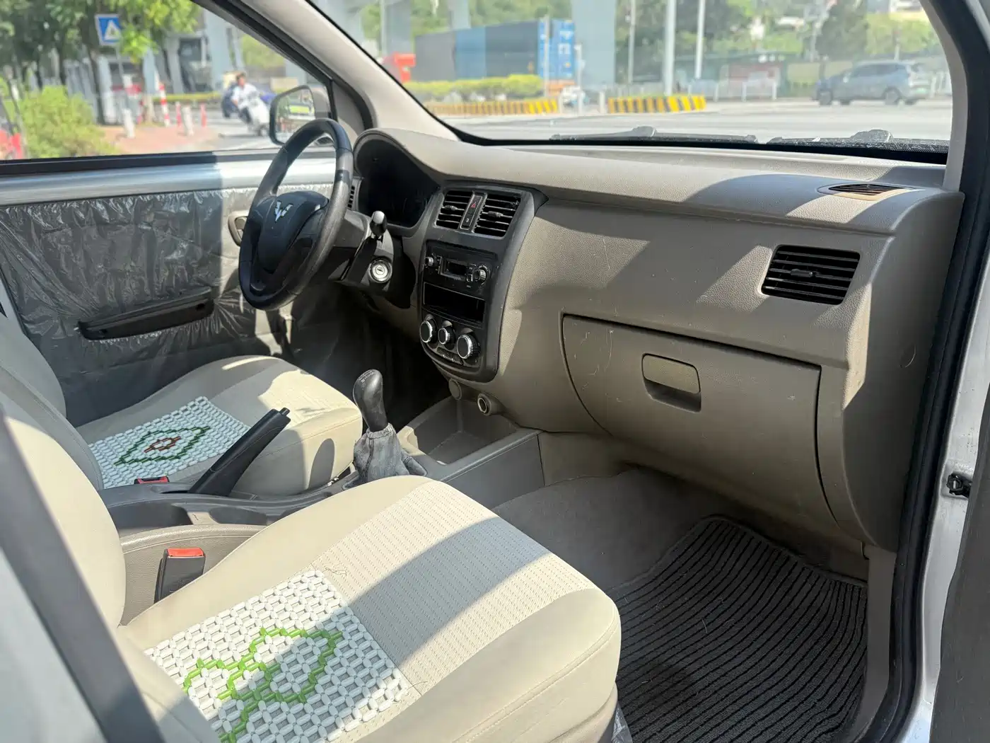 Wuling Motors Wuling Rongguang V 2016 2016 1.5L Utility Model