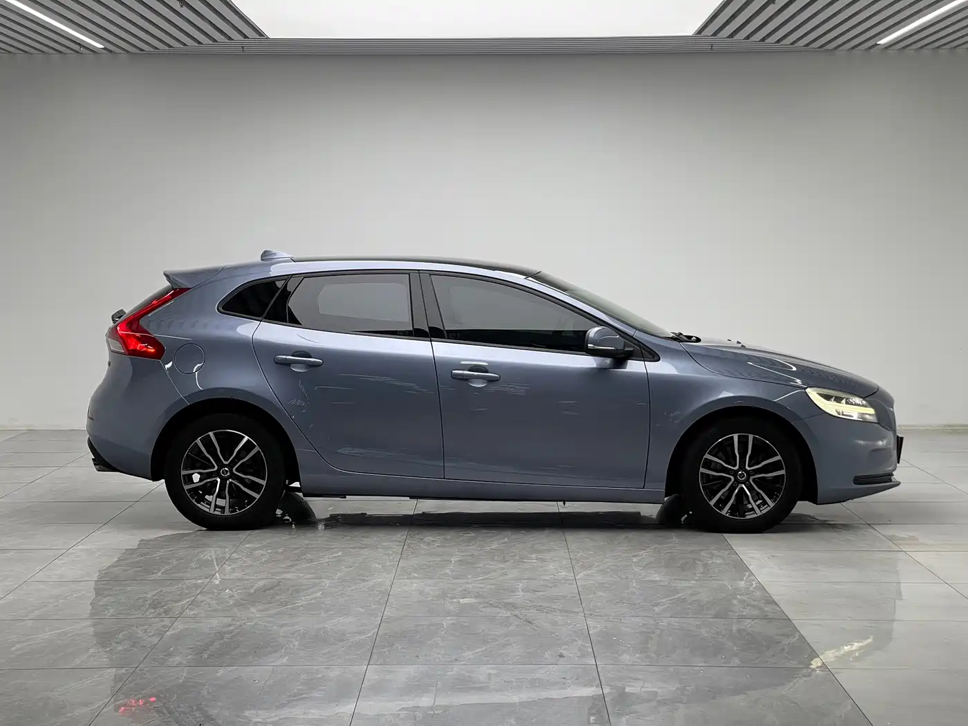 Volvo V40 2019 2019 T3 Momentum