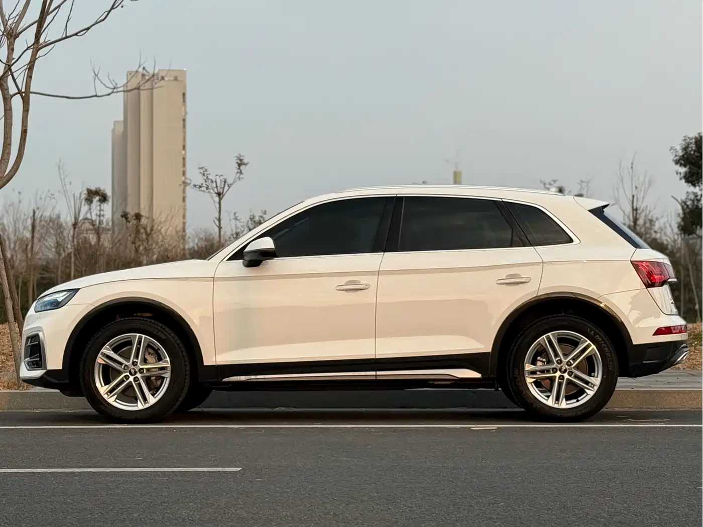 Audi Q5L 2023 40T Fashion Elegance фото 4