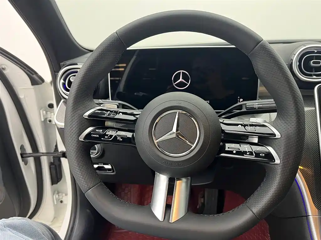 Mercedes-Benz C-Class 2023 C 260 L Night Edition Sport фото 6