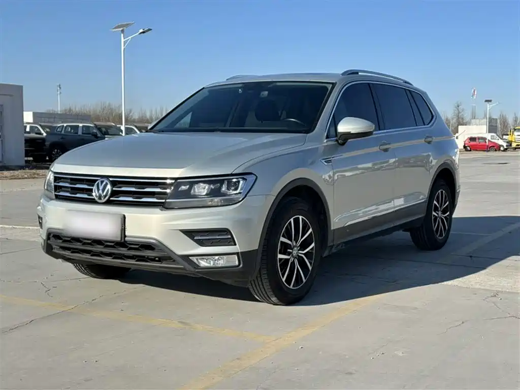 Volkswagen Tiguan L 2017 330TSI Automatic 2WD Luxury Edition фото 2