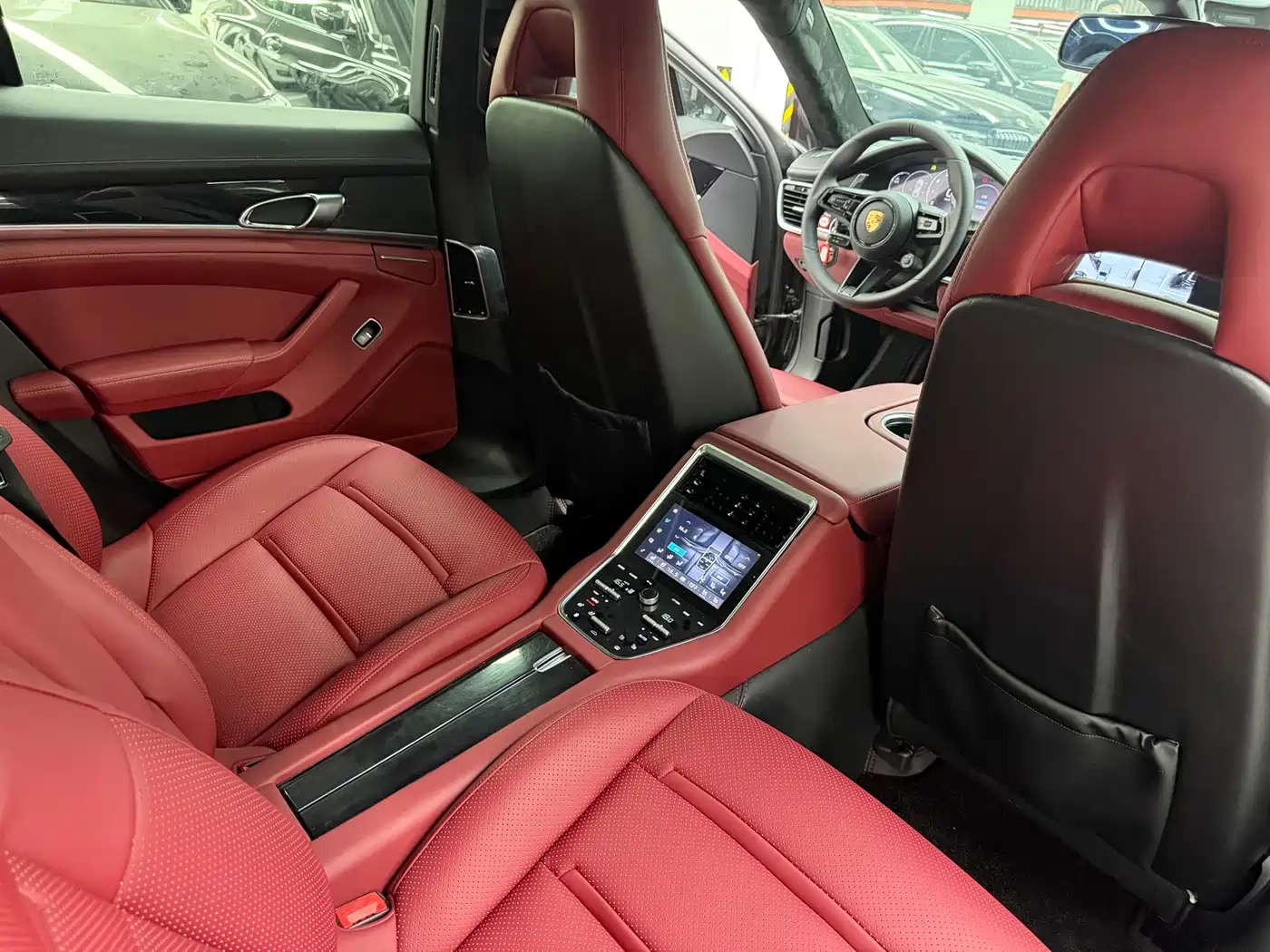 Porsche Panamera 2010 Panamera 4 3.6L фото 11