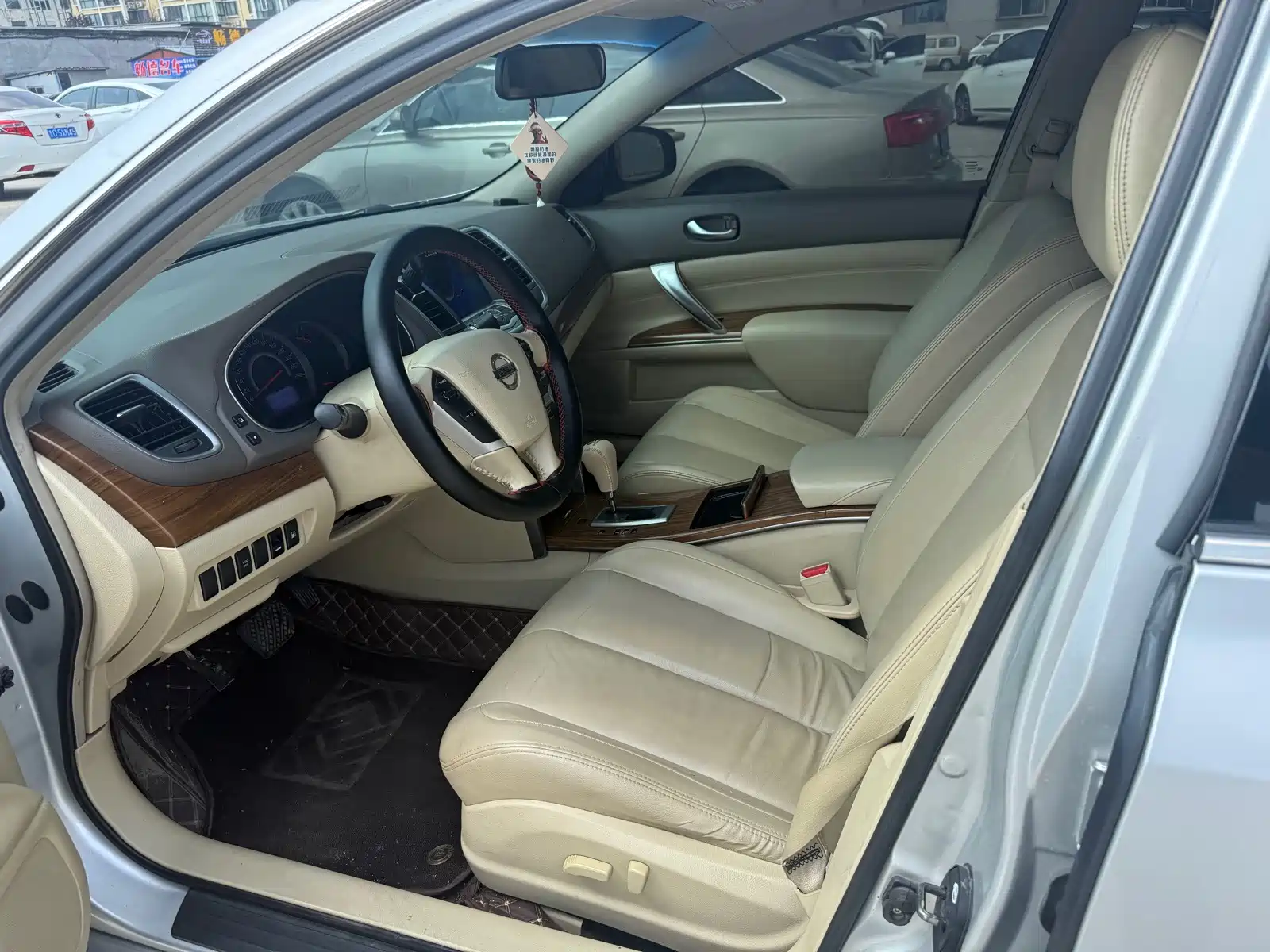 Photo 5 - Nissan Teana