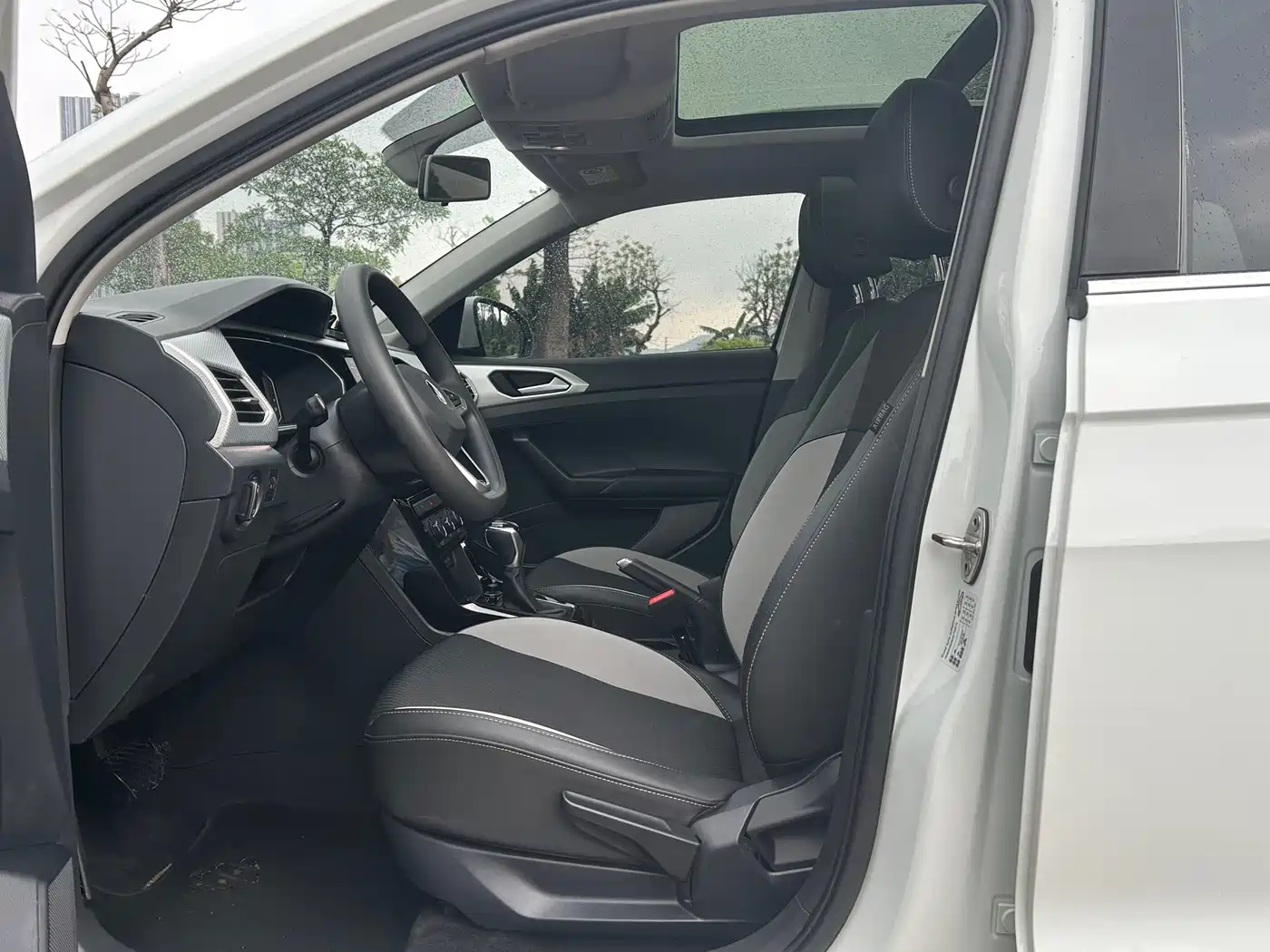 VOLKSWAGEN EXPLORING THE SHADOW