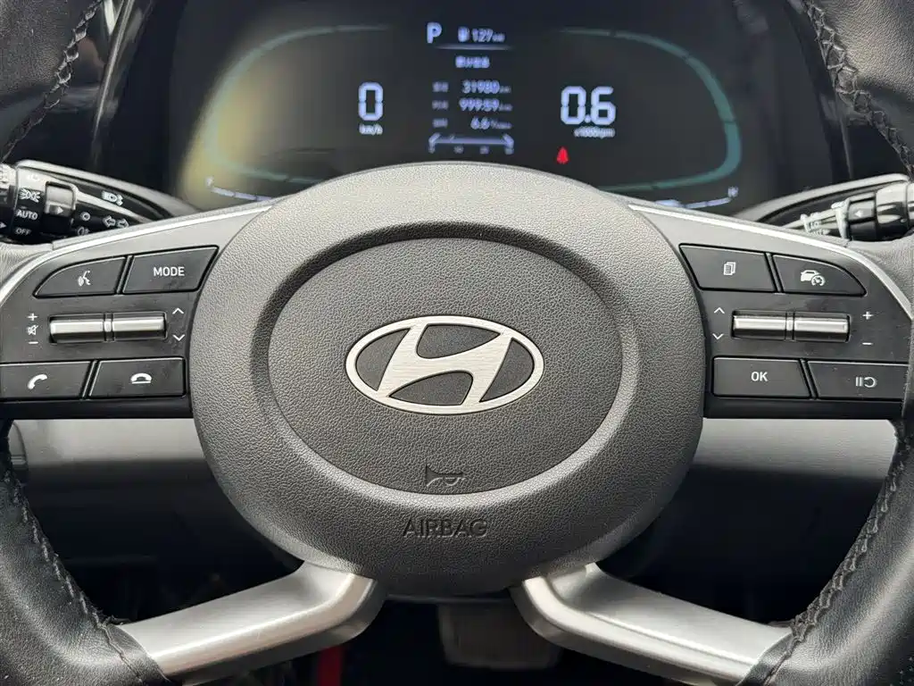 Hyundai Elantra 2023 1.5L CVT GLX Elite Edition фото 6