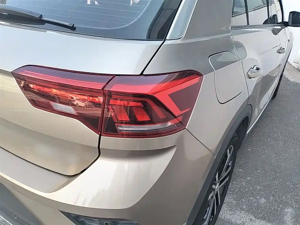 Volkswagen T-ROC 2020 280TSI DSG 2WD Comfort фото 8