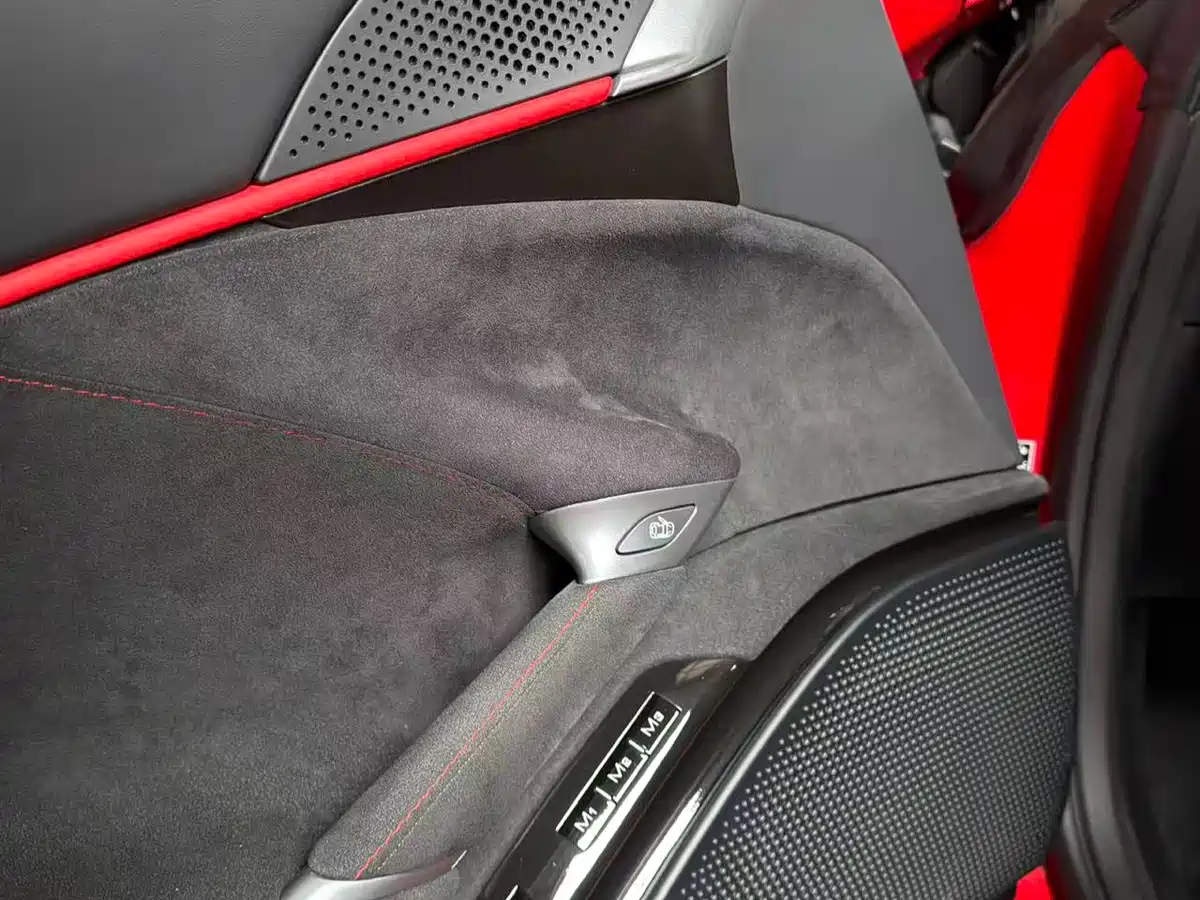 Ferrari Roma 2023 2020 3.9T V8
