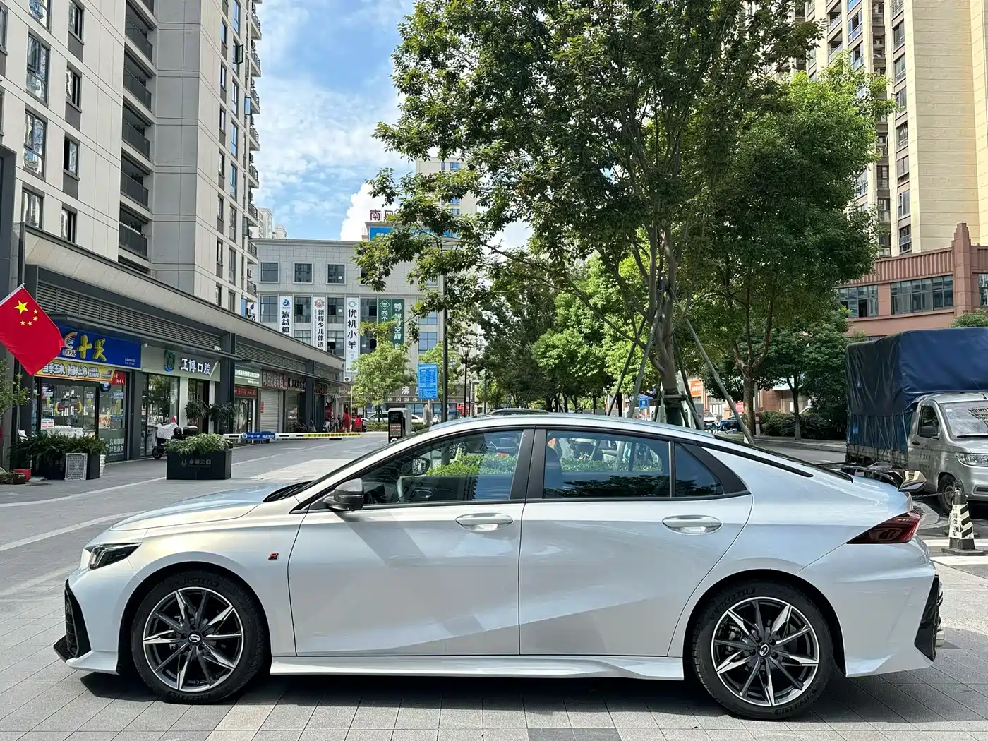 GAC Trumpchi Trumpchi Emkoo 2024 Model 270T DCT Shadow Leopard R-Style Edition фото 3