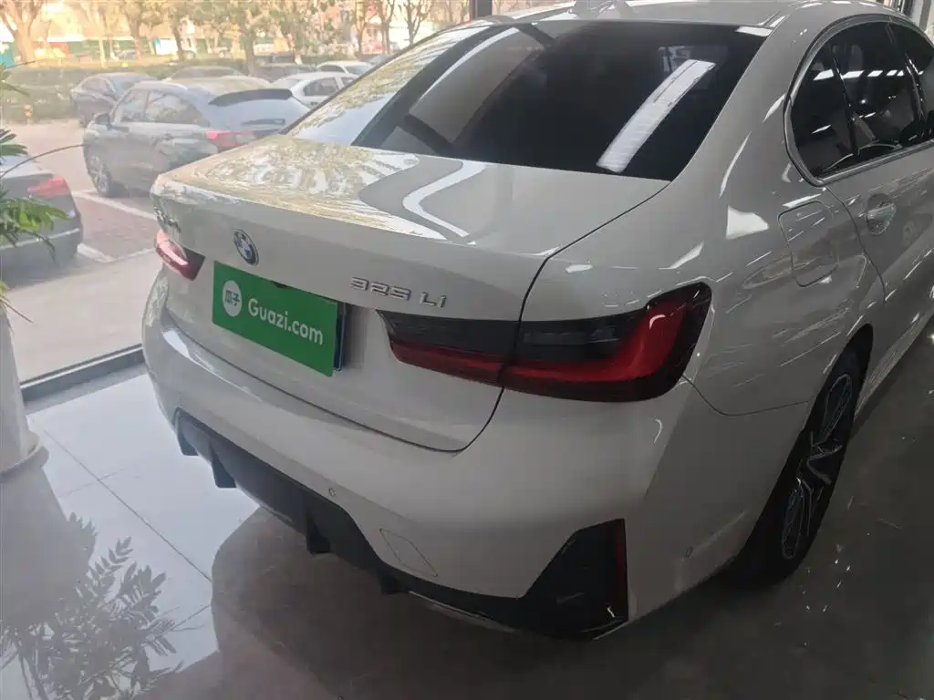 BMW 3 Series 2023 325Li M Sport Package фото 6