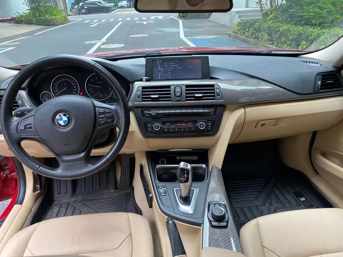 Photo 9 - BMW 3 Series