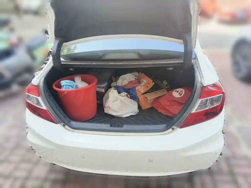 Фото 4 - Honda Civic