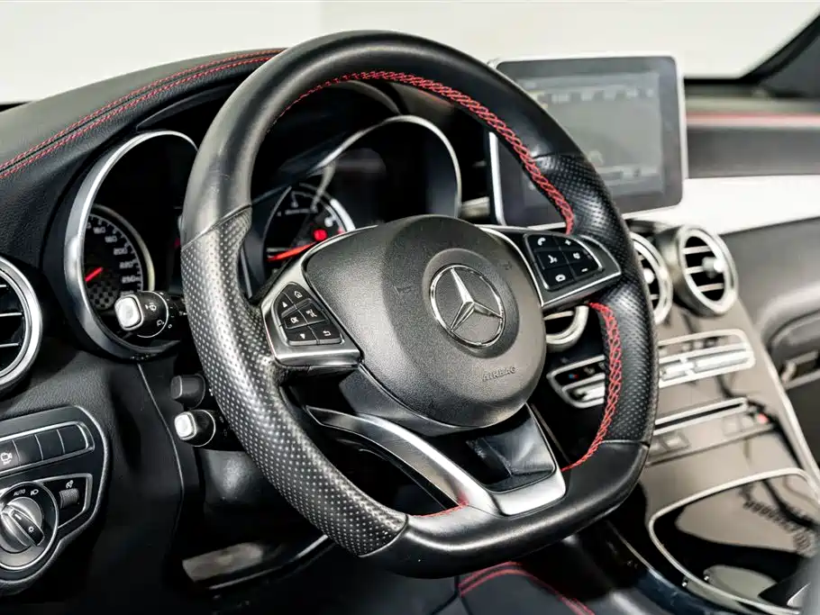 Mercedes-Benz GLC AMG 2017 AMG GLC 43 4MATIC фото 12