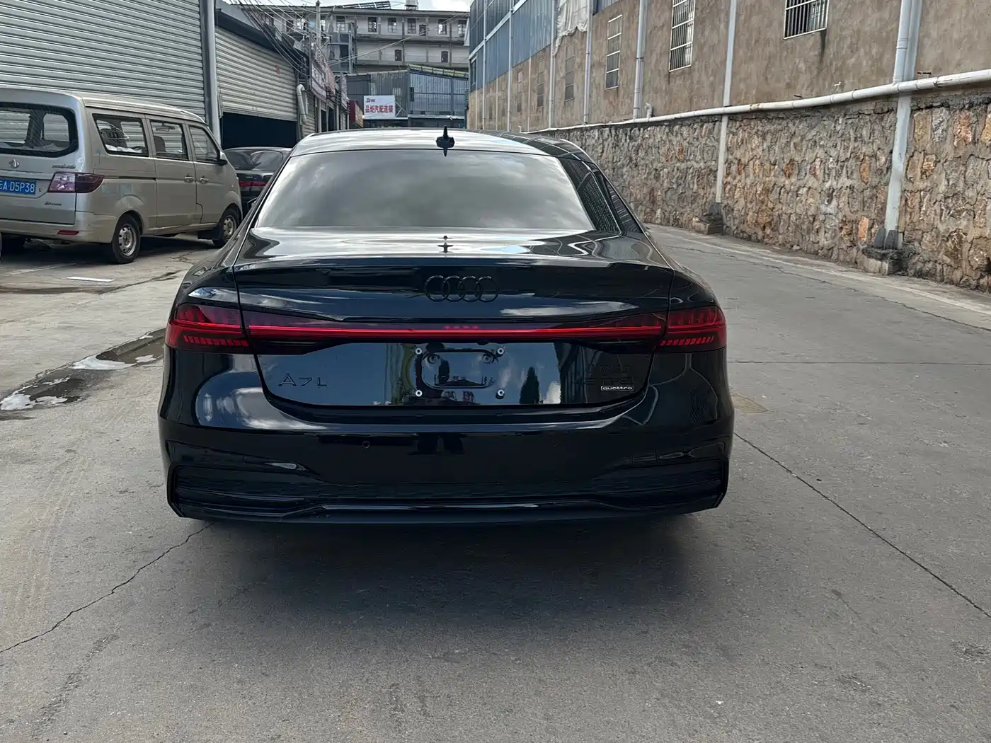 Audi A7L 2022 2022 45 TFSI quattro S-line Black Warrior Edition