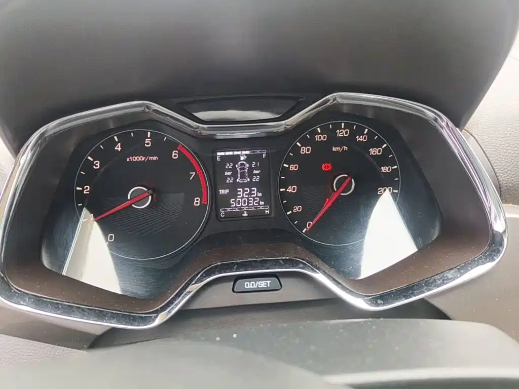 Фото 4 - Baojun 310W
