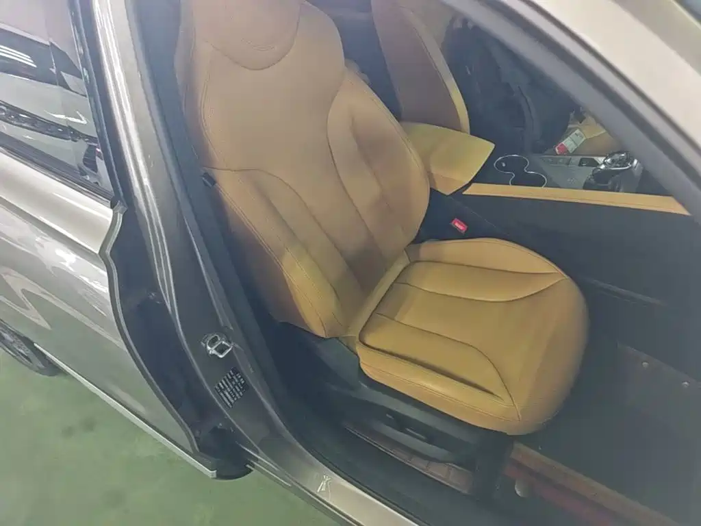 Roewe RX5 2023 2023 1.5T Honor Slide Screen Edition