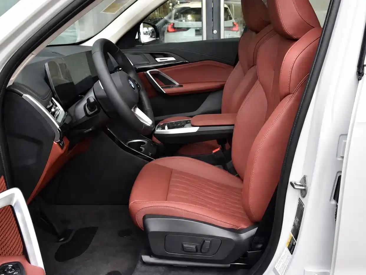 BMW iX1 2025 2025 eDrive25L M Sport Package
