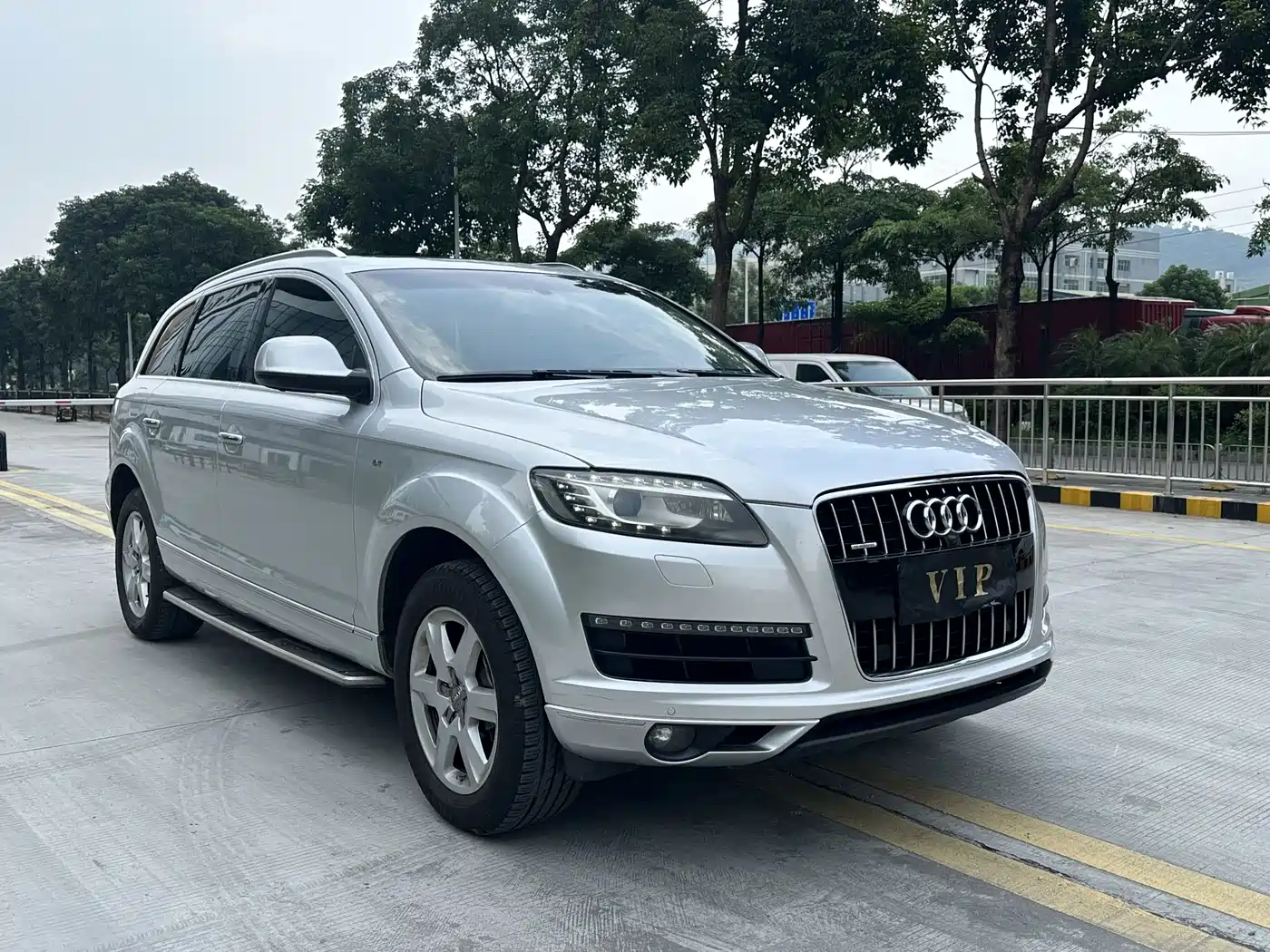 Фото 3 - Audi Q7
