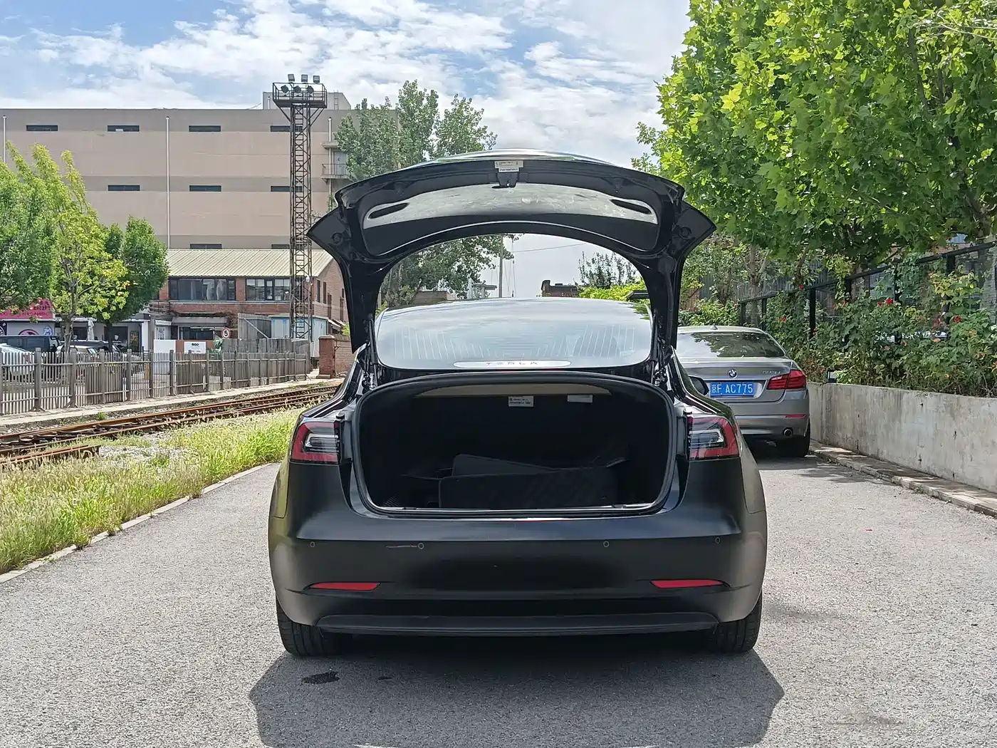 Tesla Model 3 (Import) 2019 2019 Performance High-Efficiency All-Wheel Drive Version
