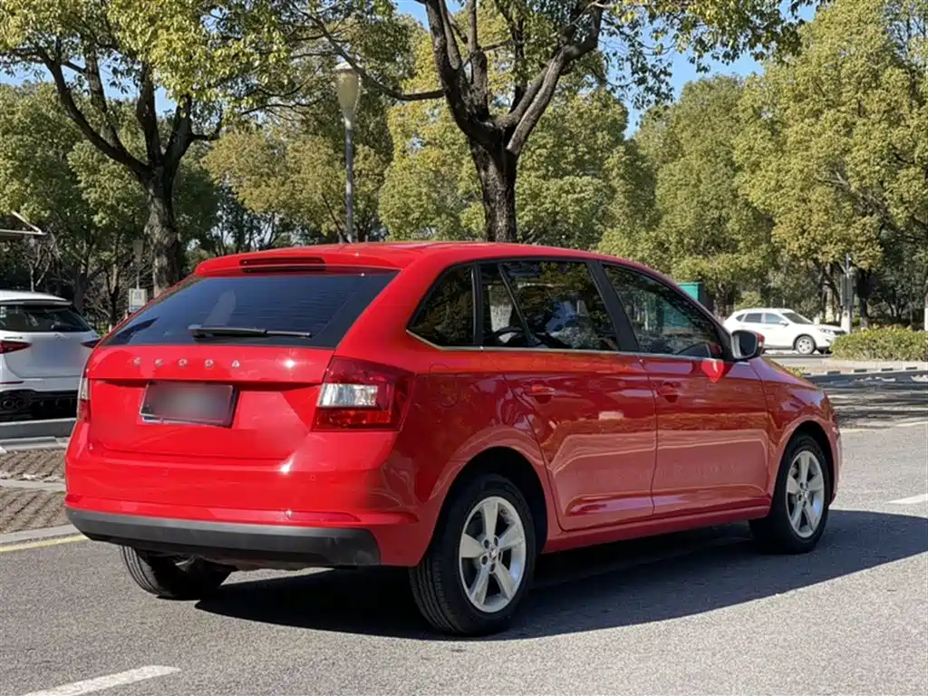 Škoda Skoda Rapid Spaceback 2019 Facelift 1.5L Automatic Comfort Version China VI фото 28