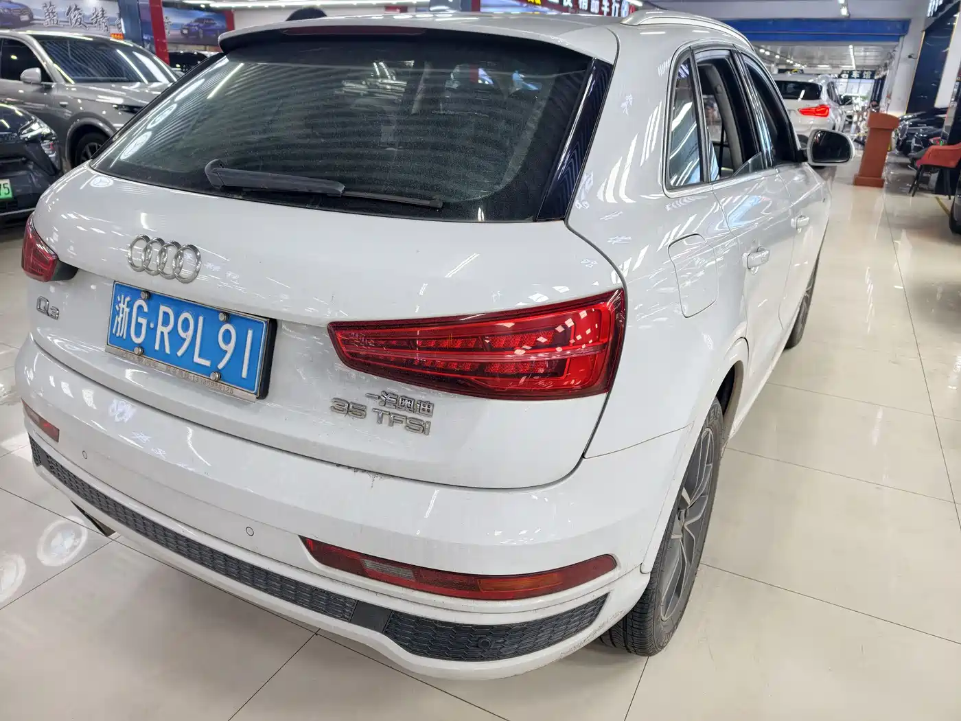 Audi Q3 2018 30th Anniversary Edition 35 TFSI Sport фото 6