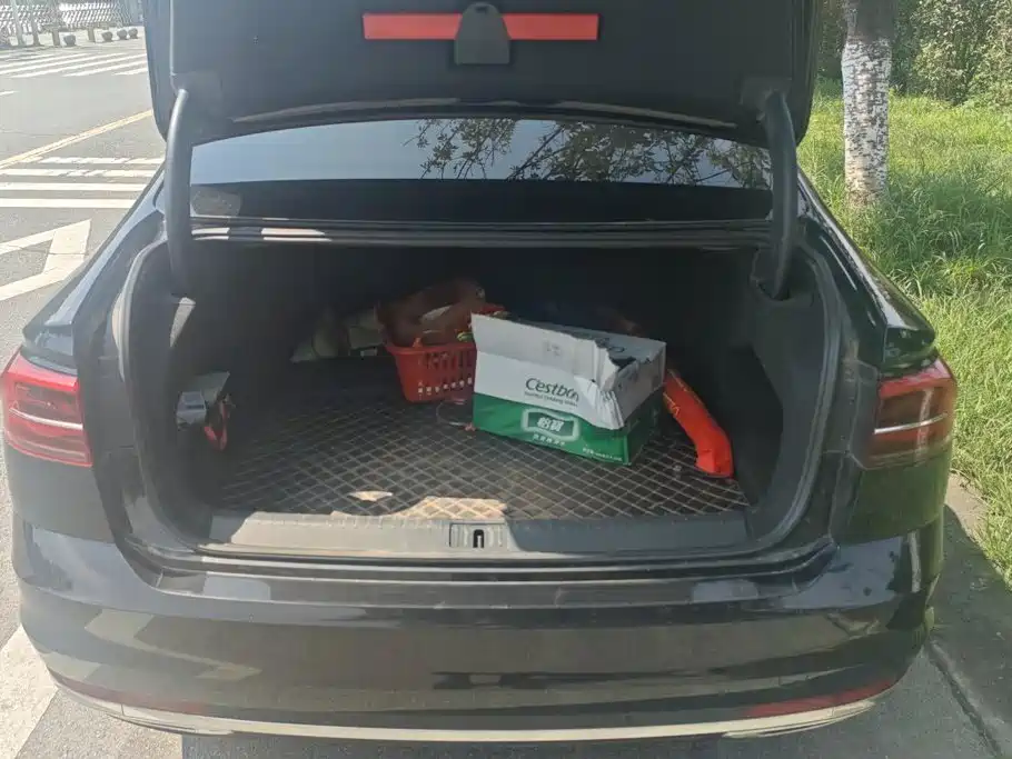 2023 Volkswagen Phideon