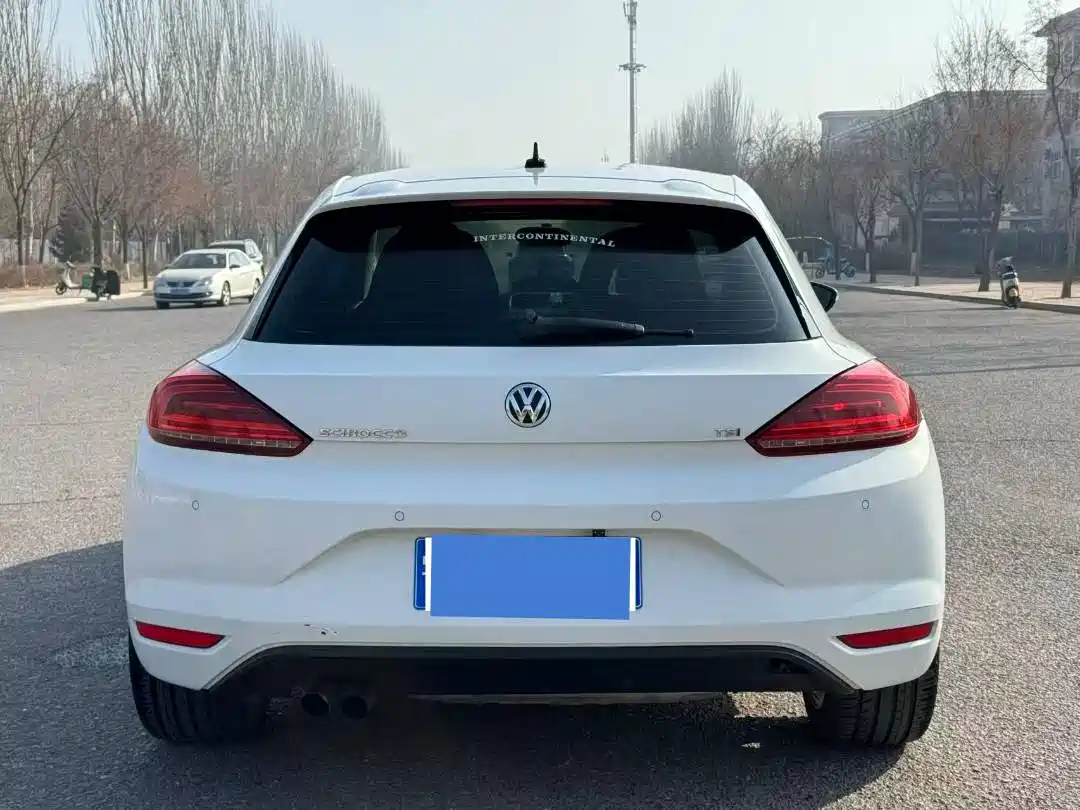 Volkswagen Scirocco 2015 1.4TSI Trend Edition фото 6